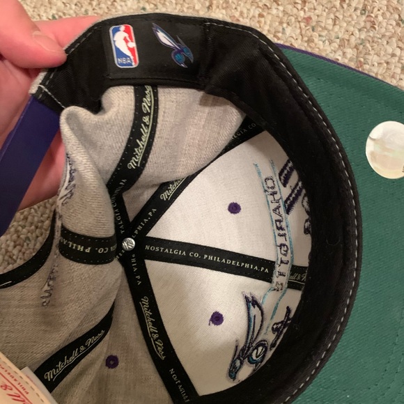 Mitchell & Ness Charlotte Hornets Snapback NBA - Picture 6 of 6